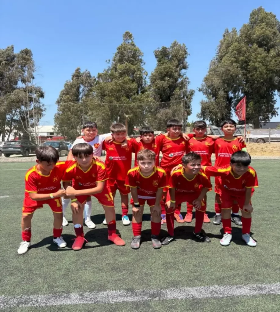 FOTO EQUIPO DE NIÑOS GLORIAS NAVALES